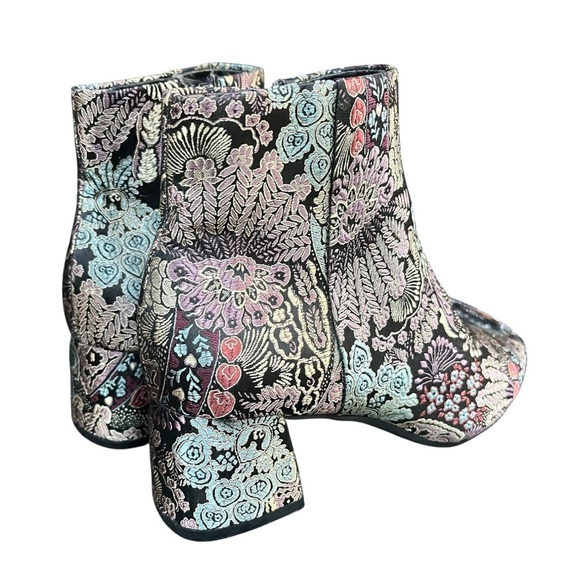 Alex Marie Tionna Block Heel Booties Brocade Size 6 - Picture 4 of 8